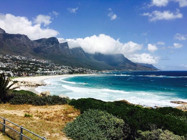 Stunning Sea View Apartment - Camps Bay เคปทาวน์ ภายนอก รูปภาพ